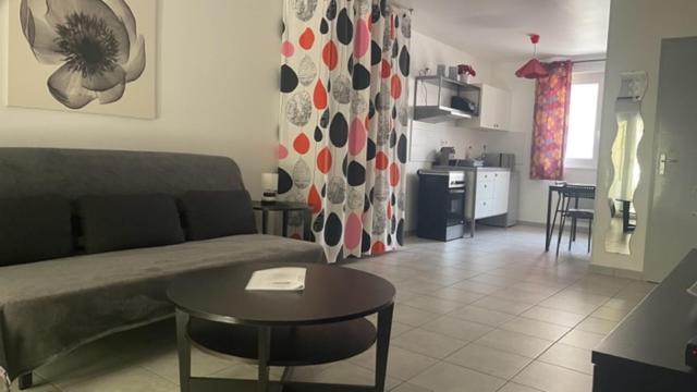 Le Rouget Apartman Beaucaire  Kültér fotó